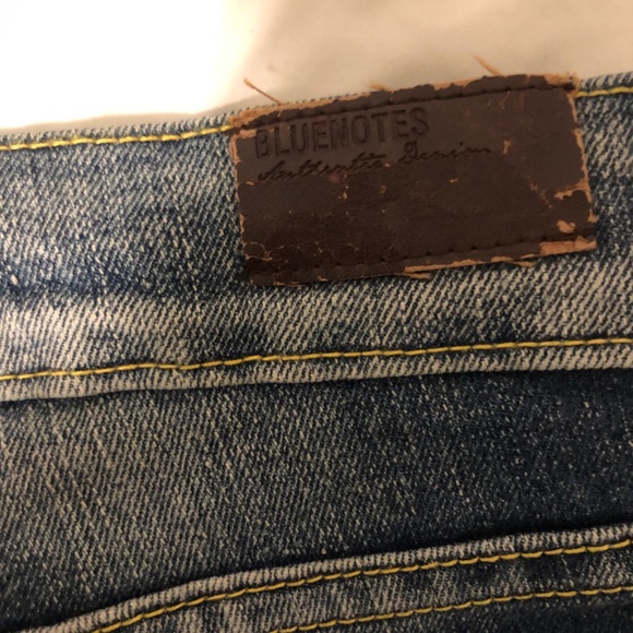 Blue Notes Low Rise Jeans - Picture 5 of 5